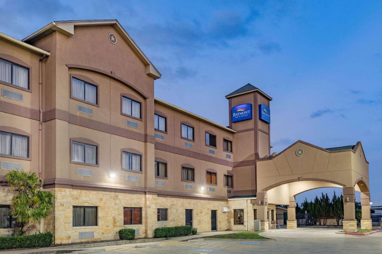 Baymont By Wyndham Cuero Hotel Kültér fotó